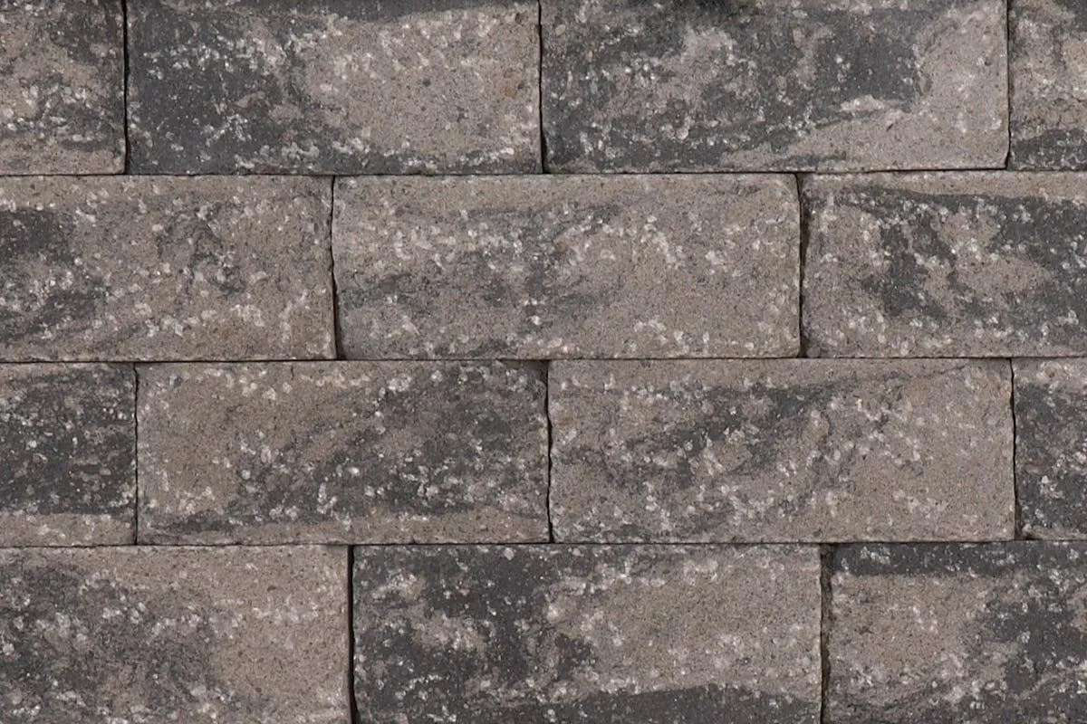 Tobermore Secura Grand Coping 90° 330 x 70mm Slate Mixed Size