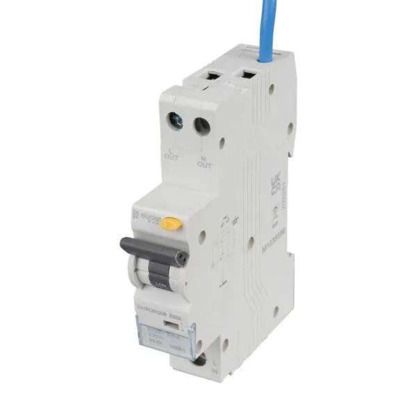 CU1RCBO20B Scolmore Click Elucian 20A Single Pole 1 Module B Curve 6kA 30mA Type A RCBO