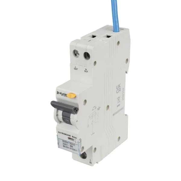 CU1RCBO40B Scolmore Click Elucian 40A Single Pole 1 Module B Curve 6kA 30mA Type A RCBO